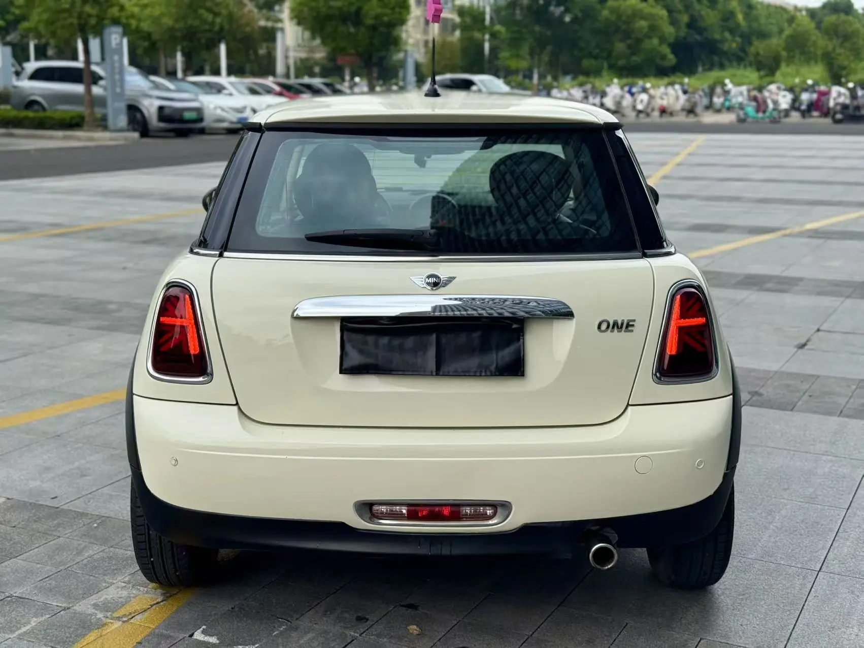 MINI MINI