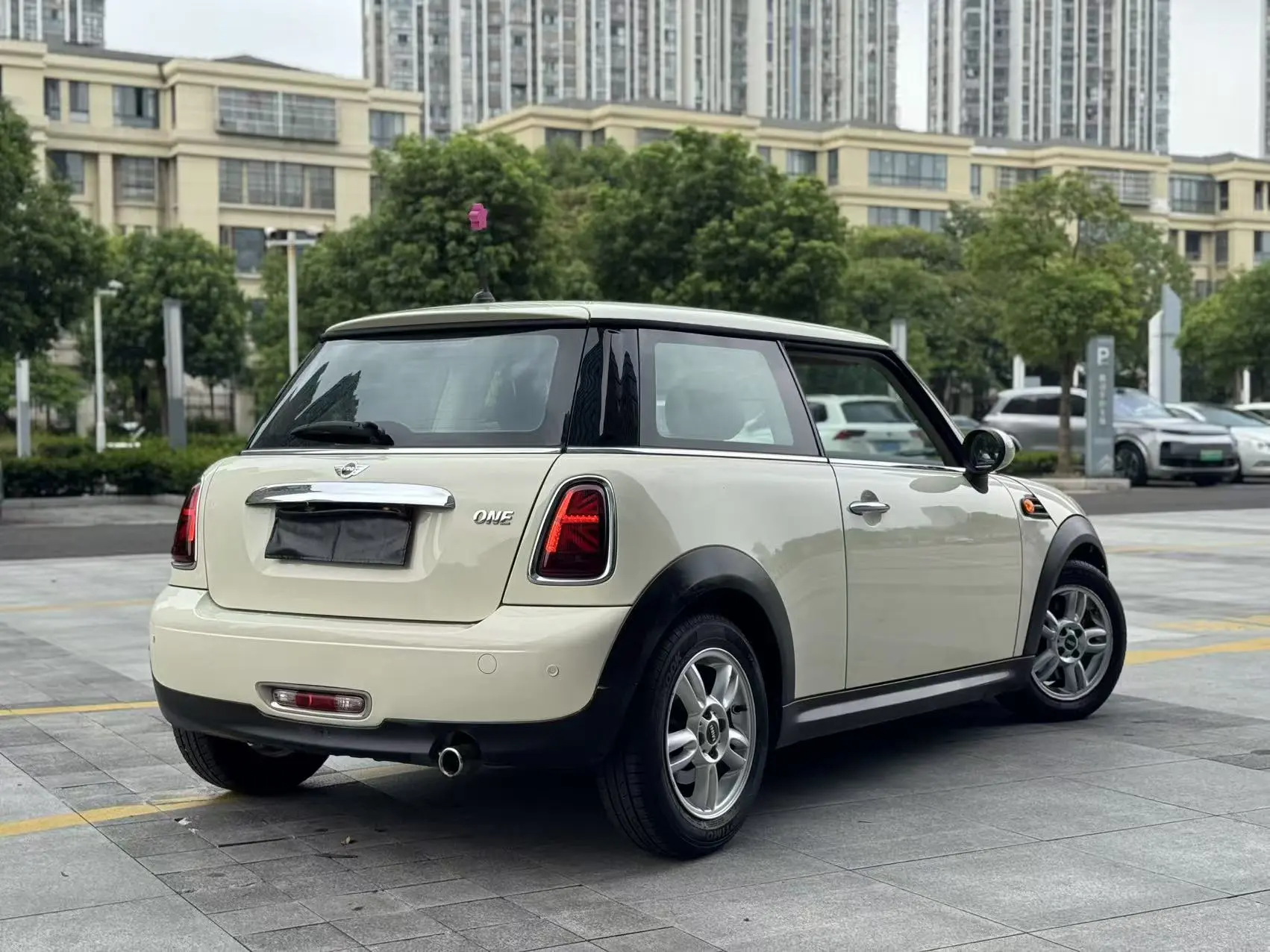 MINI MINI