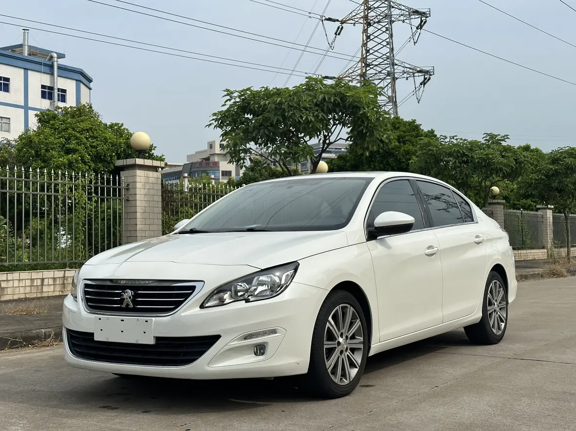 Peugeot 408