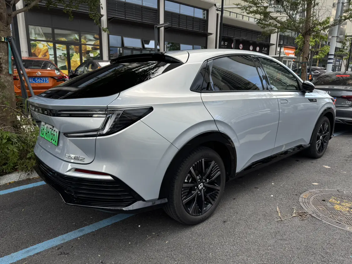 Honda E:NP2 Ji Pai 2