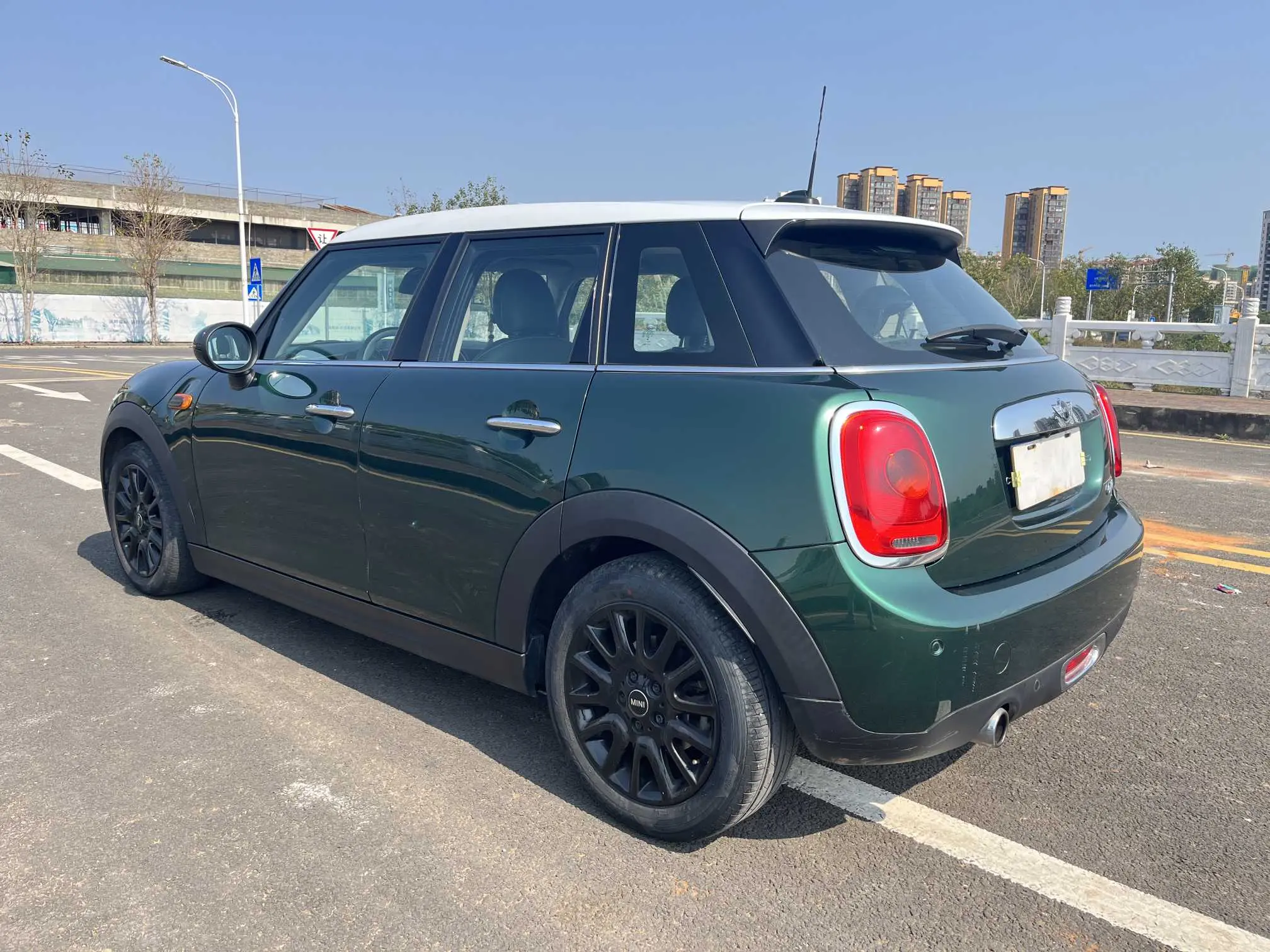 MINI MINI