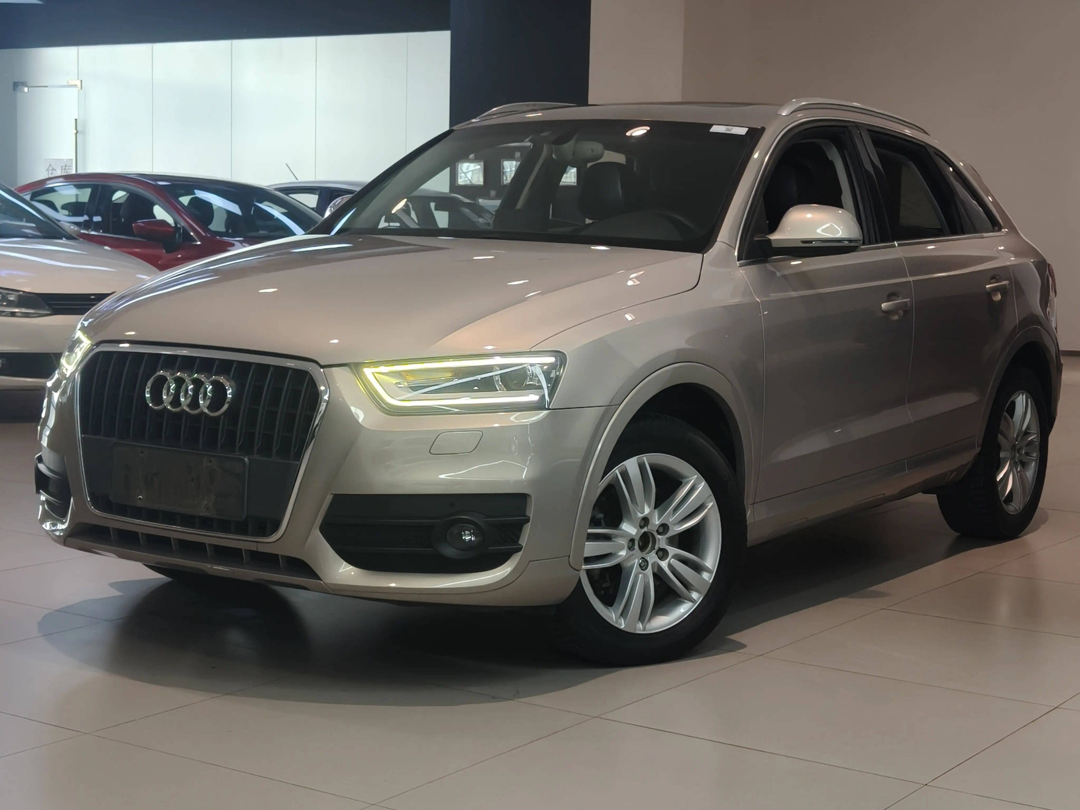 Audi Q3  из Китая