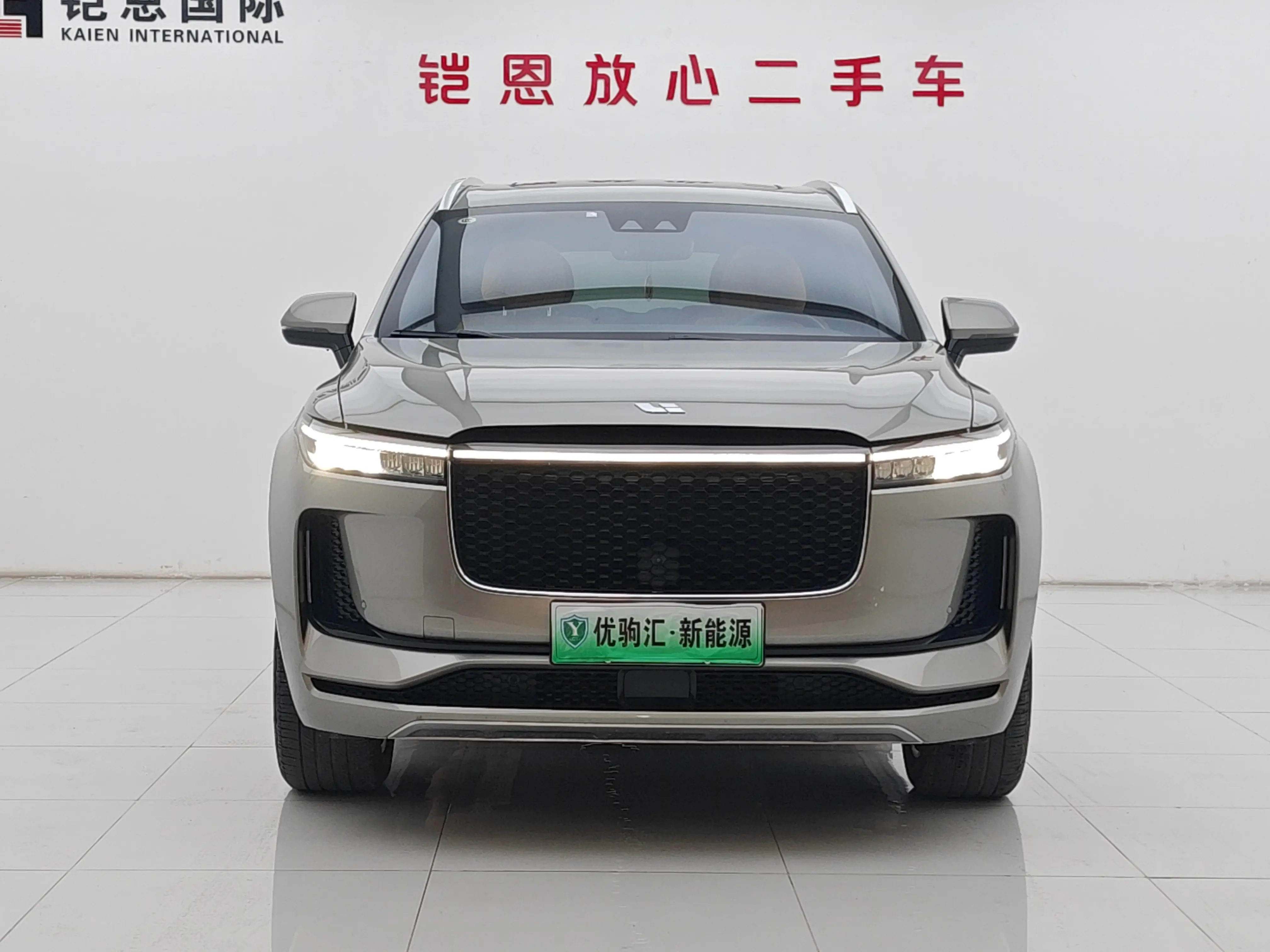 Li ONE (Ideal ONE)  из Китая