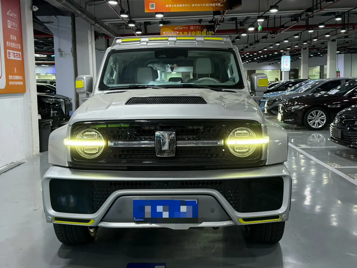 Tank Cyber  300  из Китая