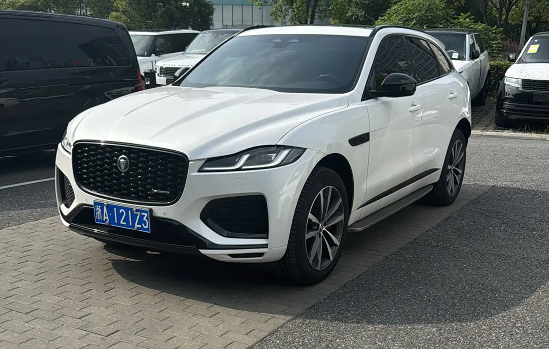 Jaguar F-PACE