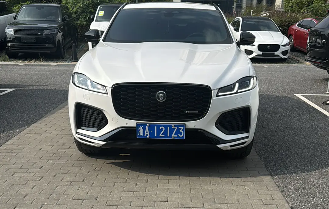 Jaguar F-PACE