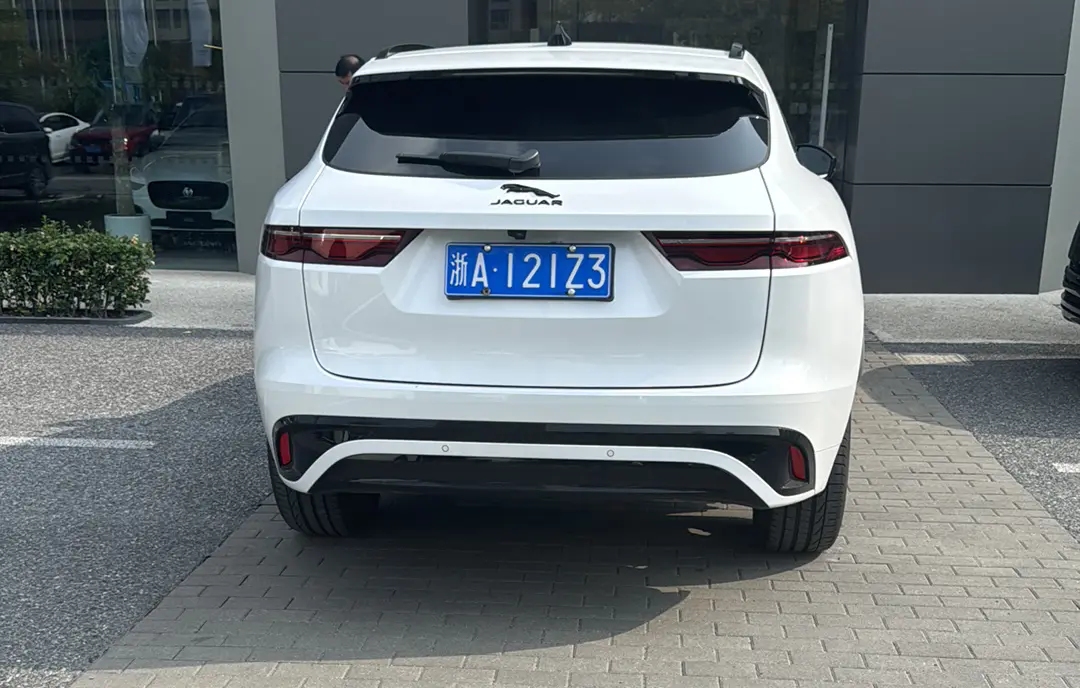 Jaguar F-PACE