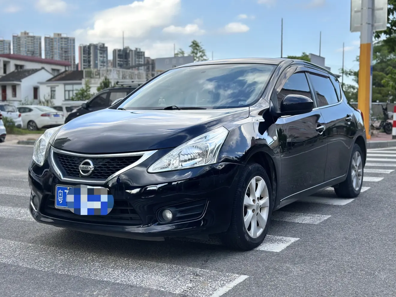 Nissan Tiida