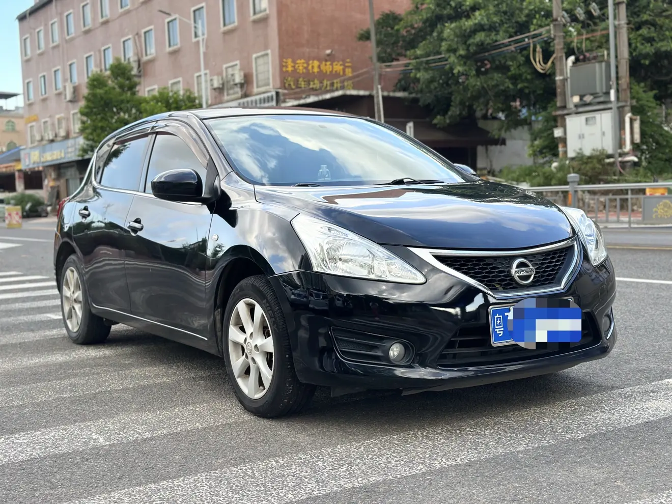 Nissan Tiida