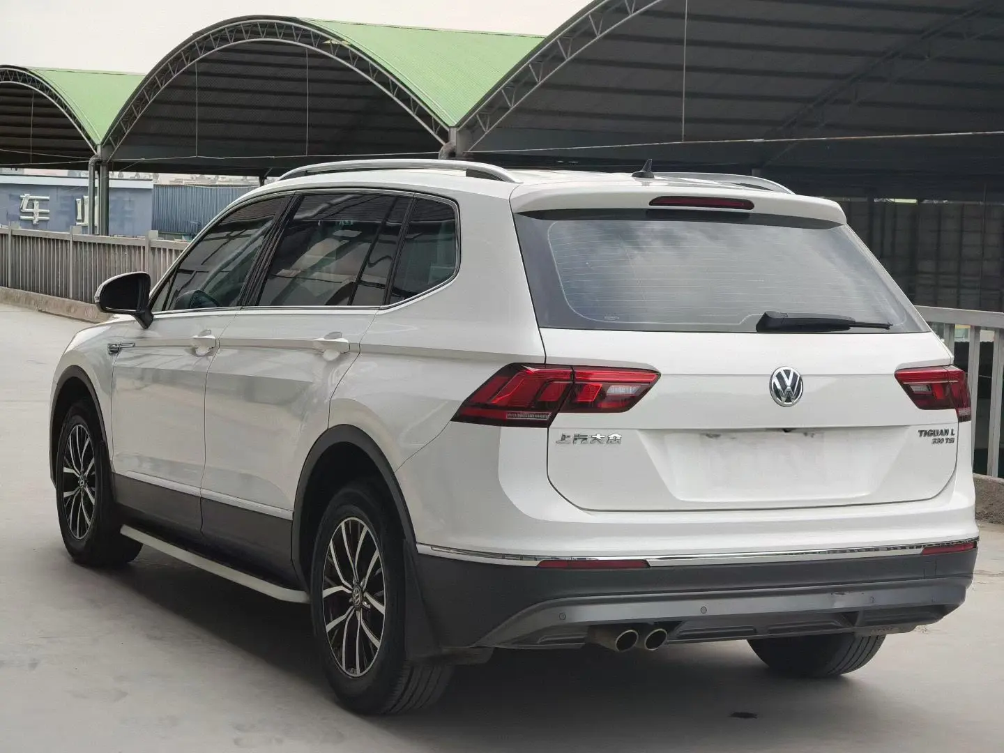 Volkswagen Tiguan L