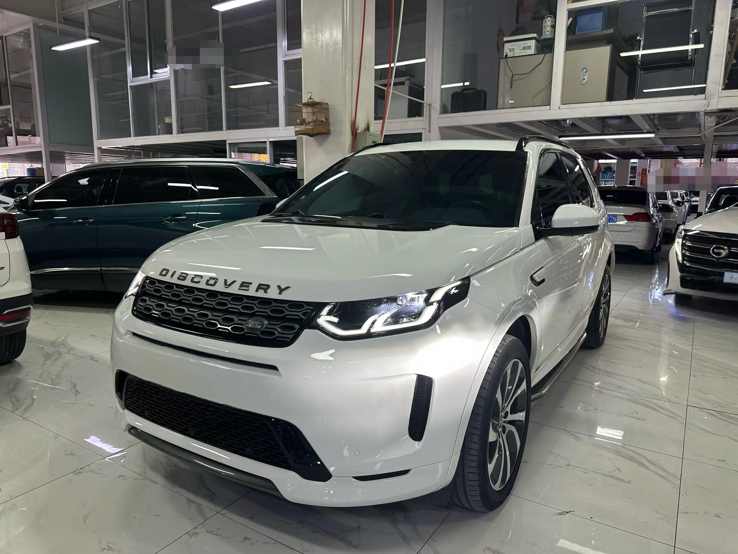 Land Rover Discover Sports