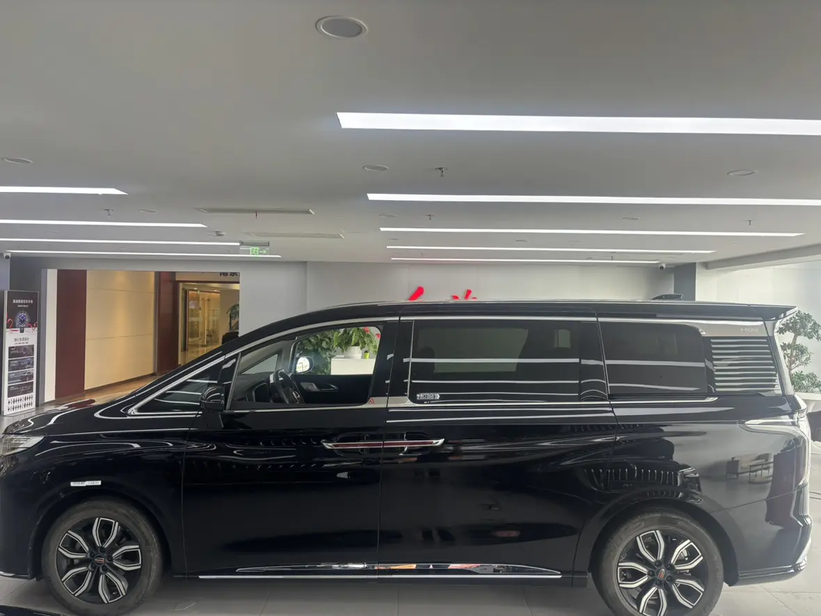 Hongqi HQ9