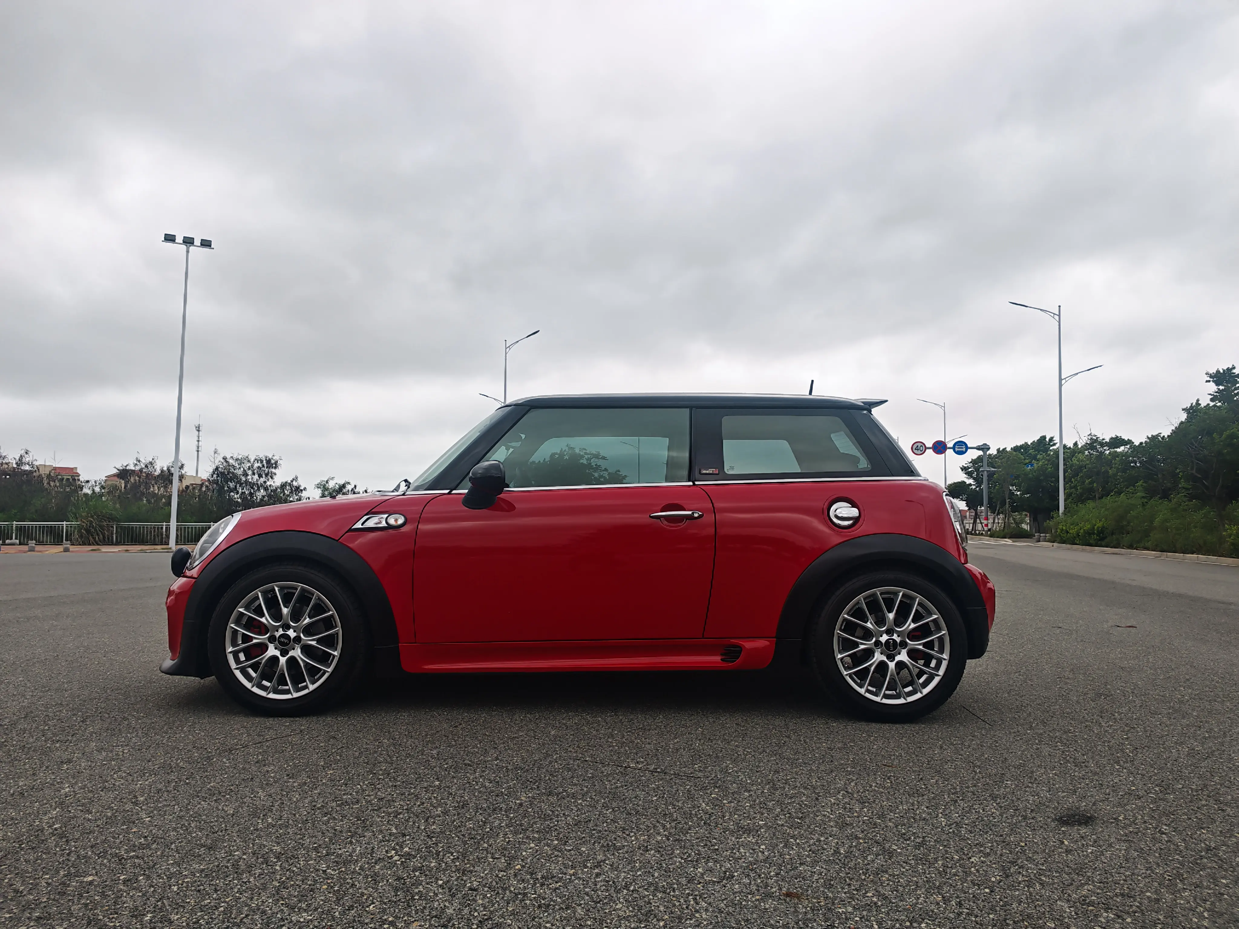 MINI MINI