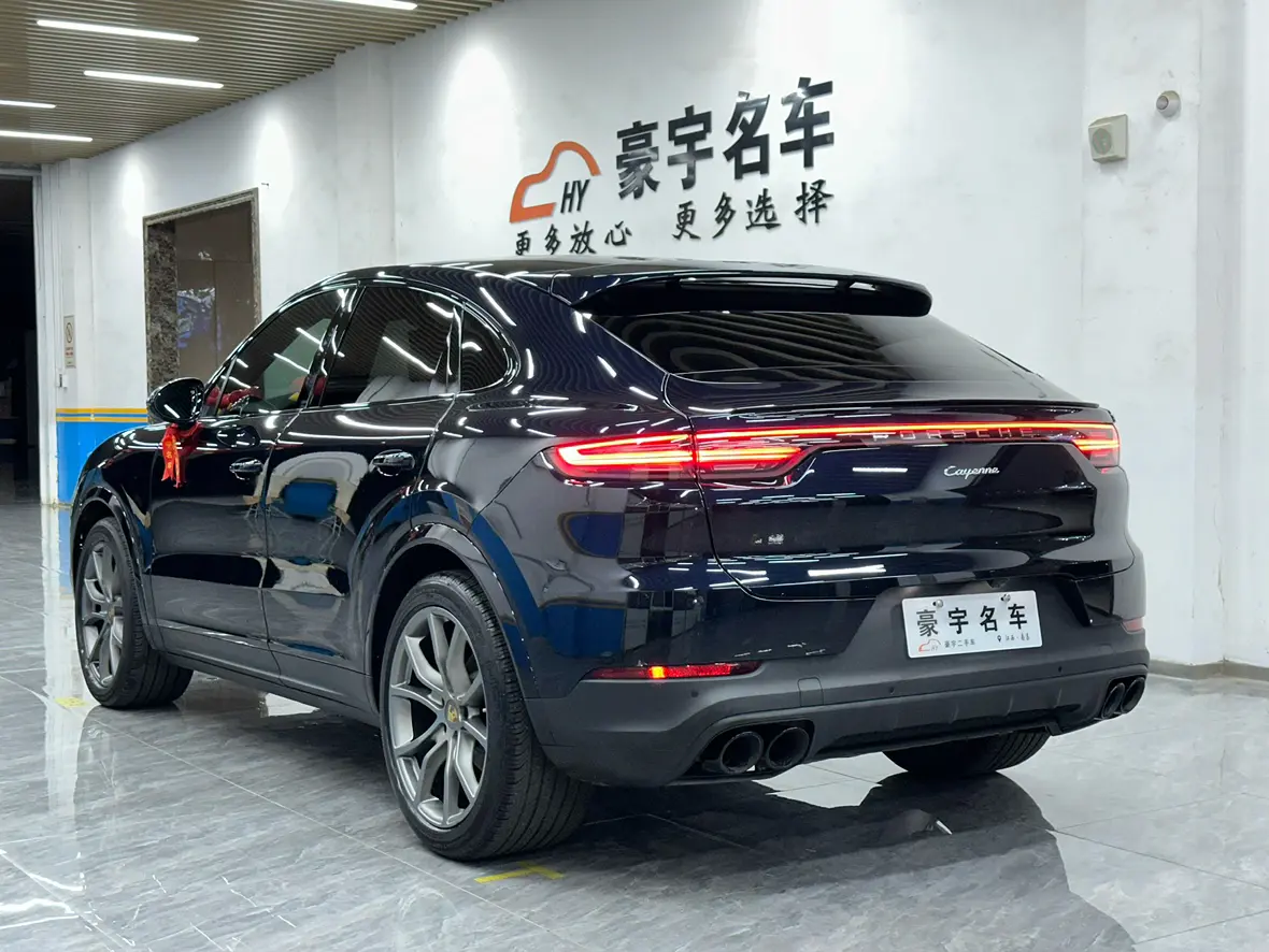 Porsche Cayenne Coupe