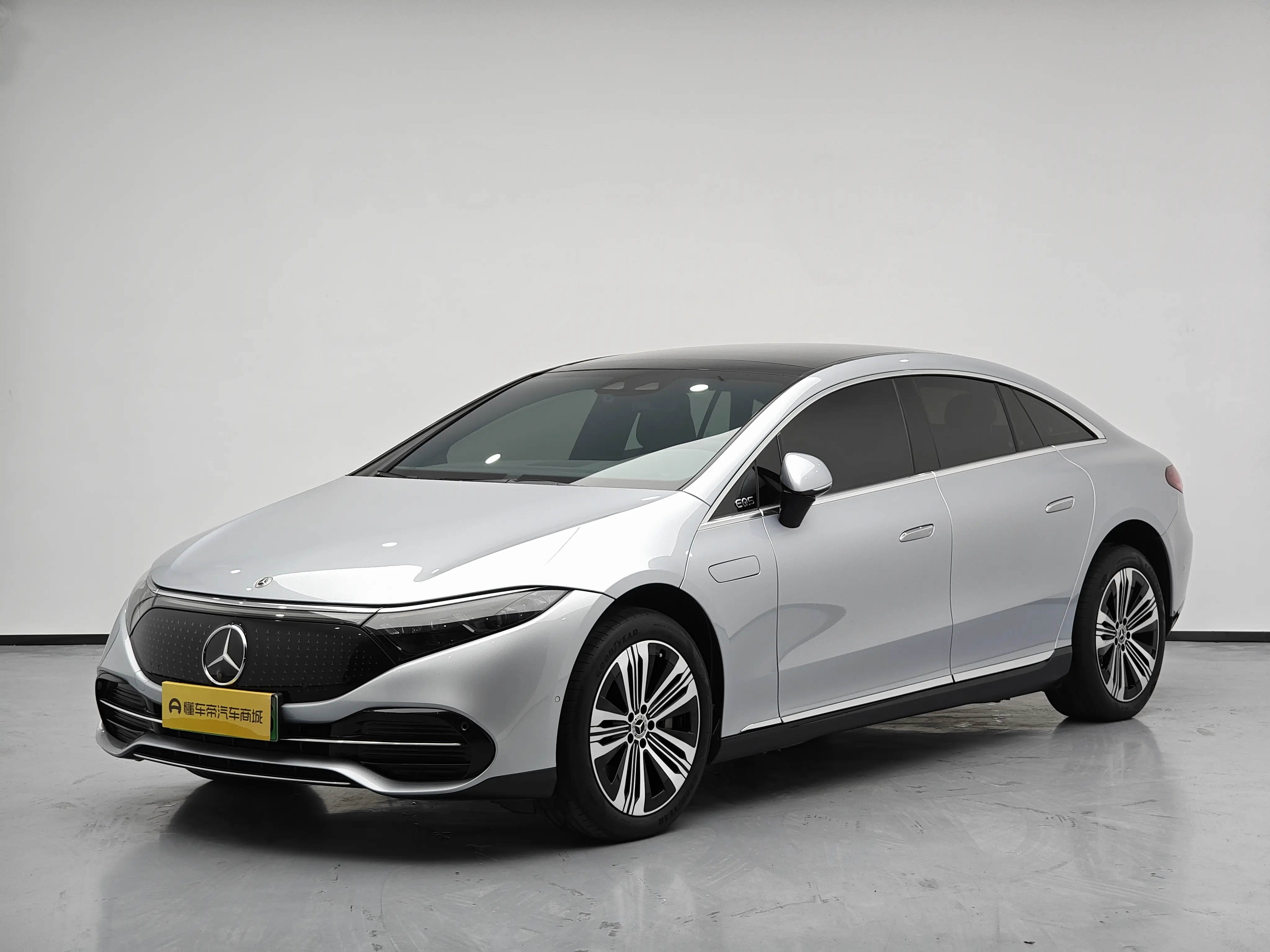 Mercedes-Benz EQS  из Китая
