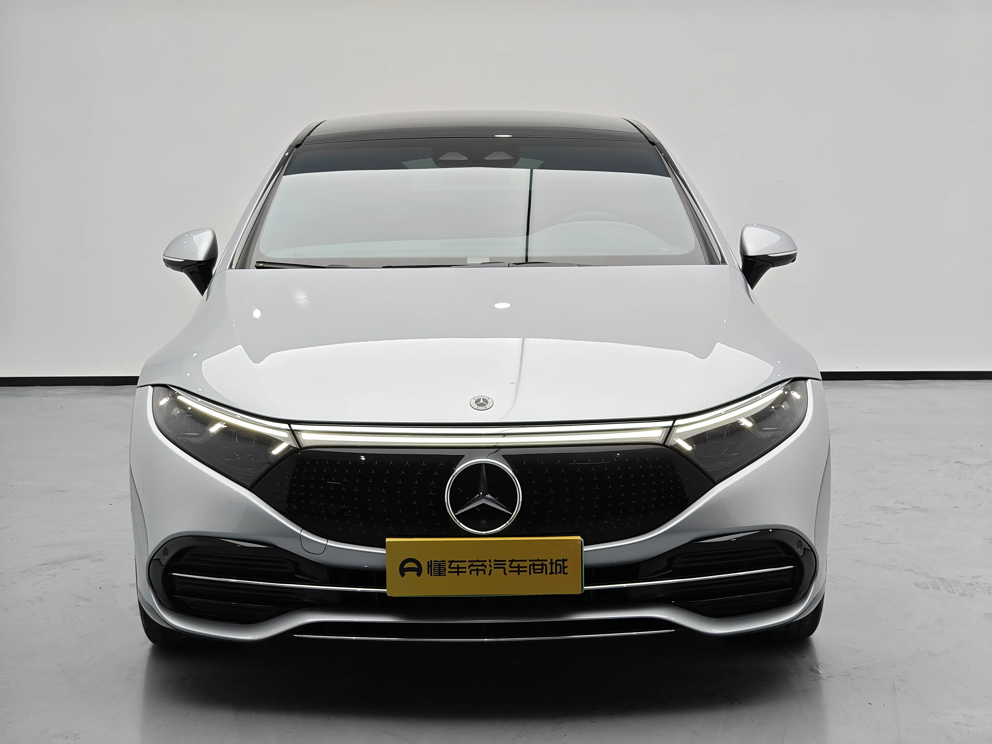 Mercedes-Benz EQS  из Китая