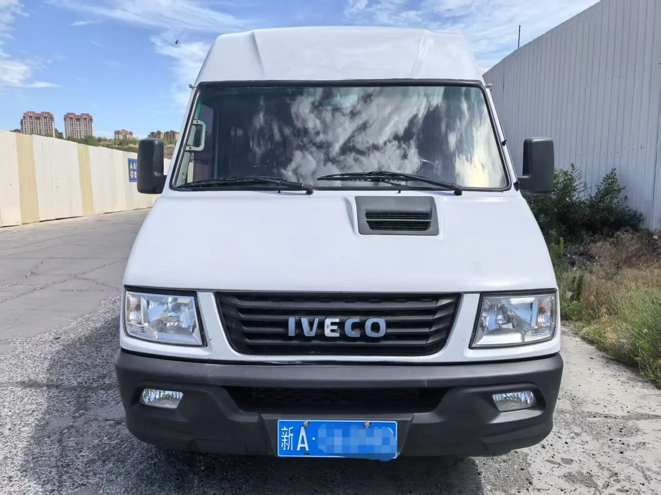 Iveco proud