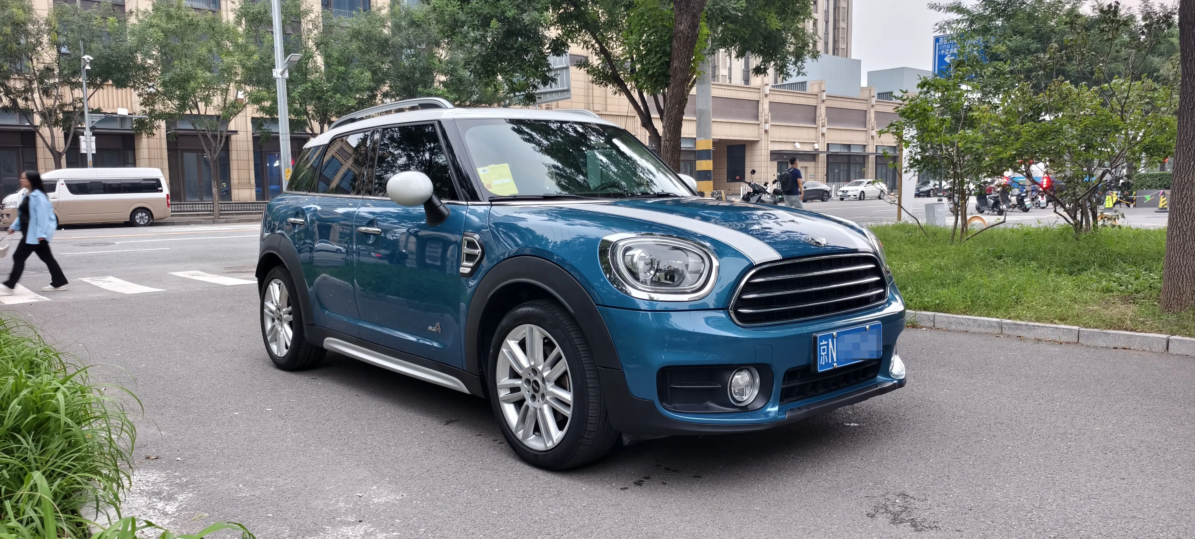 MINI COUNTRYMAN