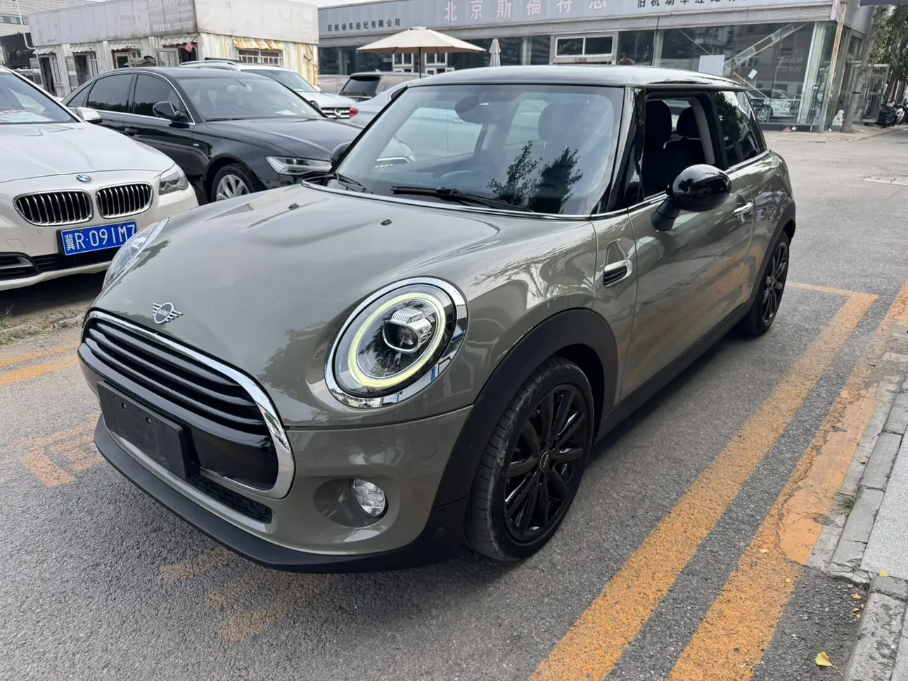 MINI MINI