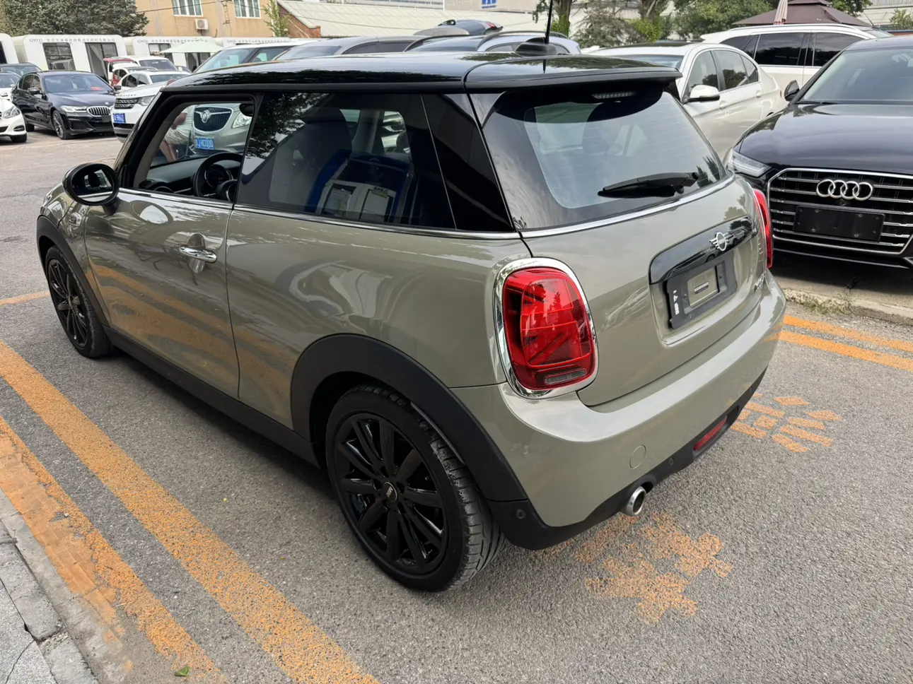 MINI MINI