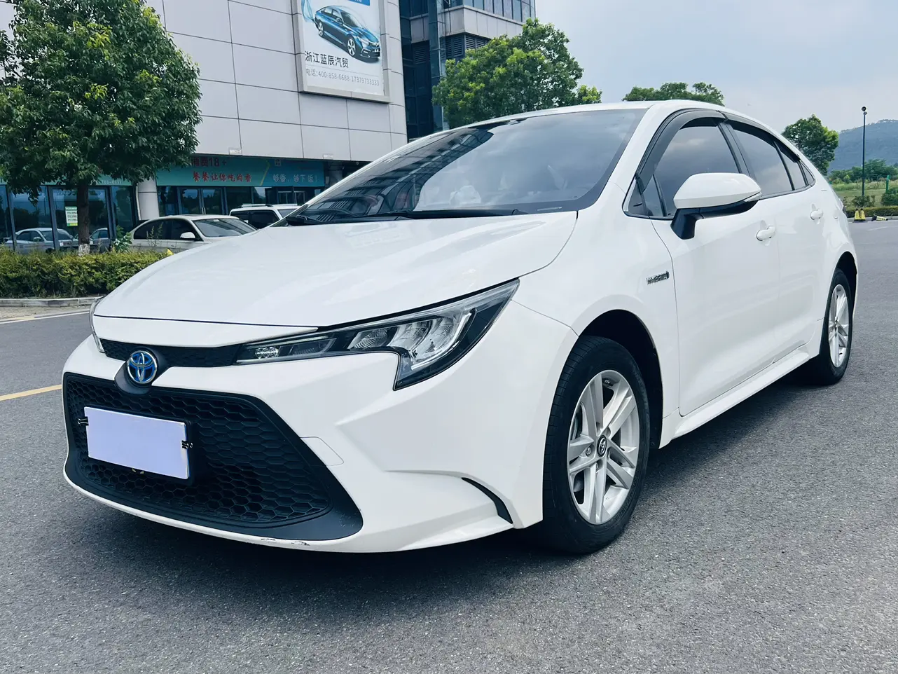 Toyota Levin (Lei Ling)  из Китая