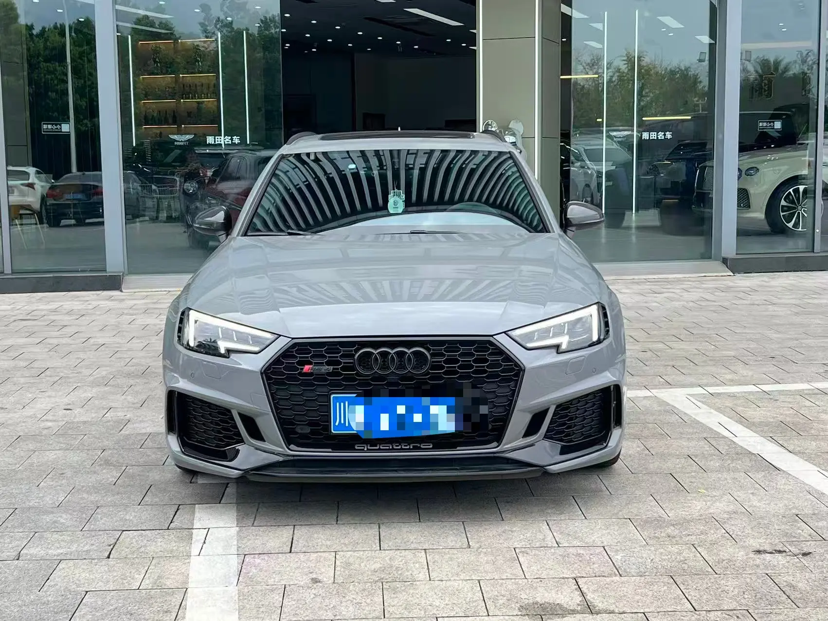 Audi RS 4