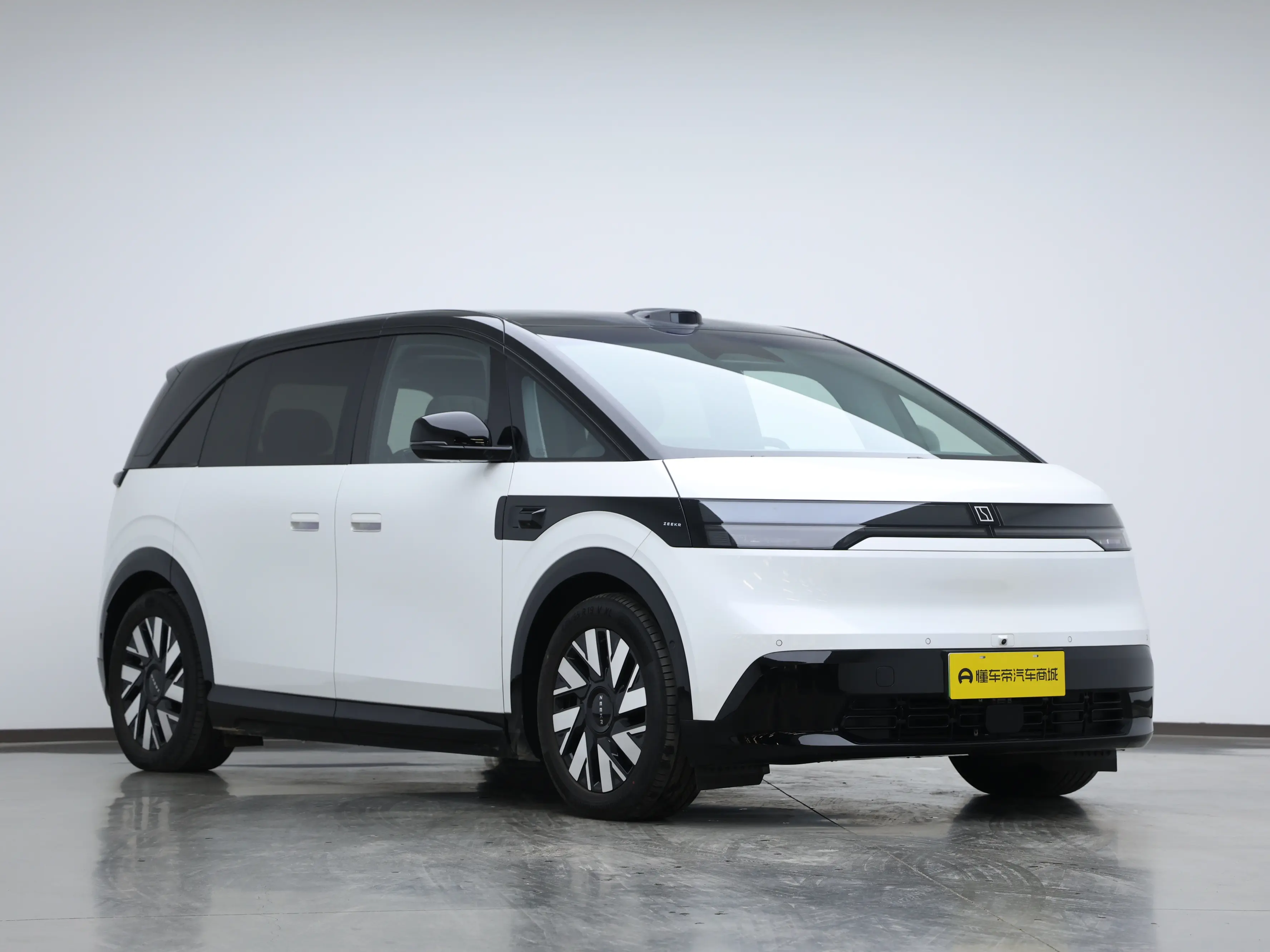 ZEEKR MIX