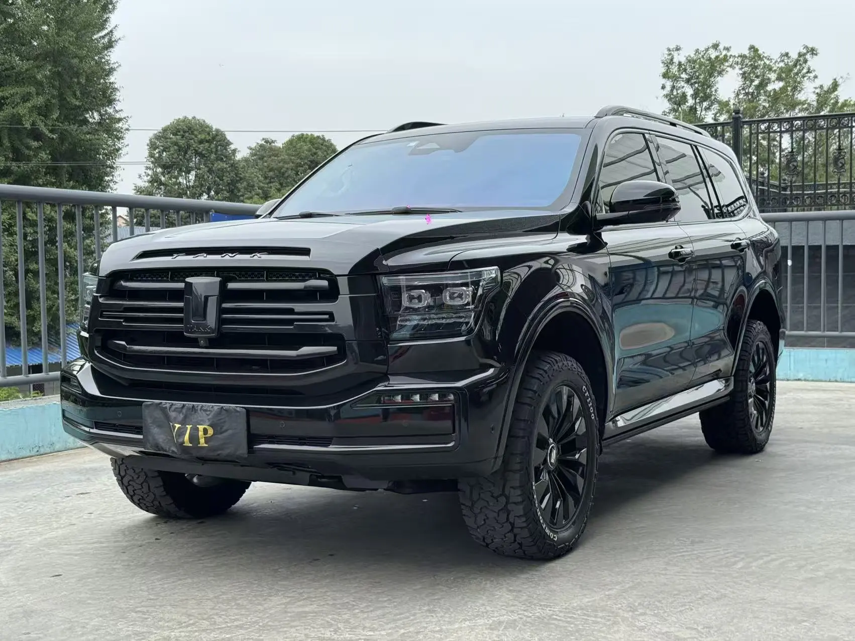 Tank 500  из Китая