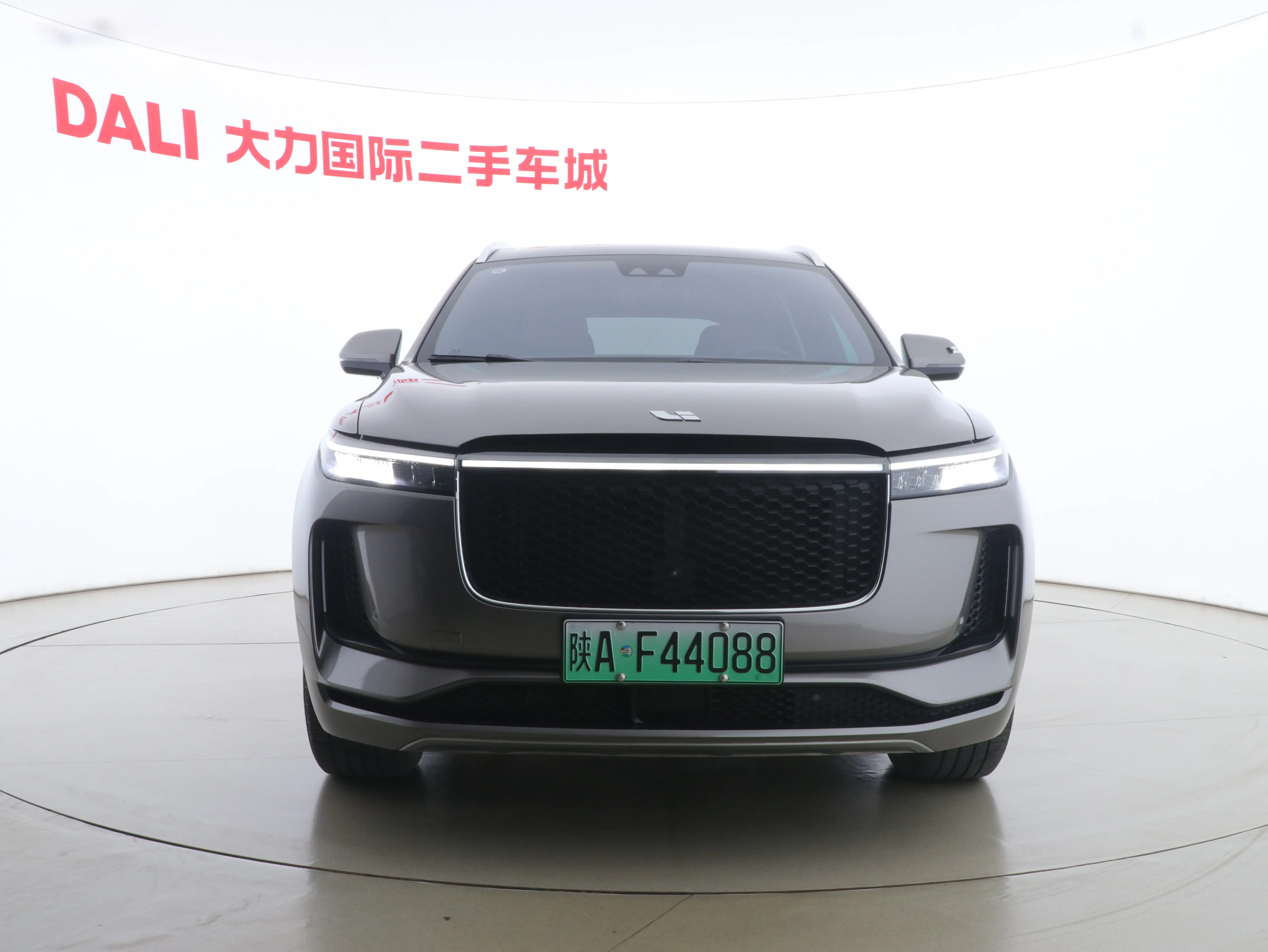 Li ONE (Ideal ONE)  из Китая