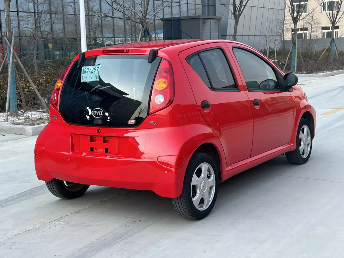 BYD F0