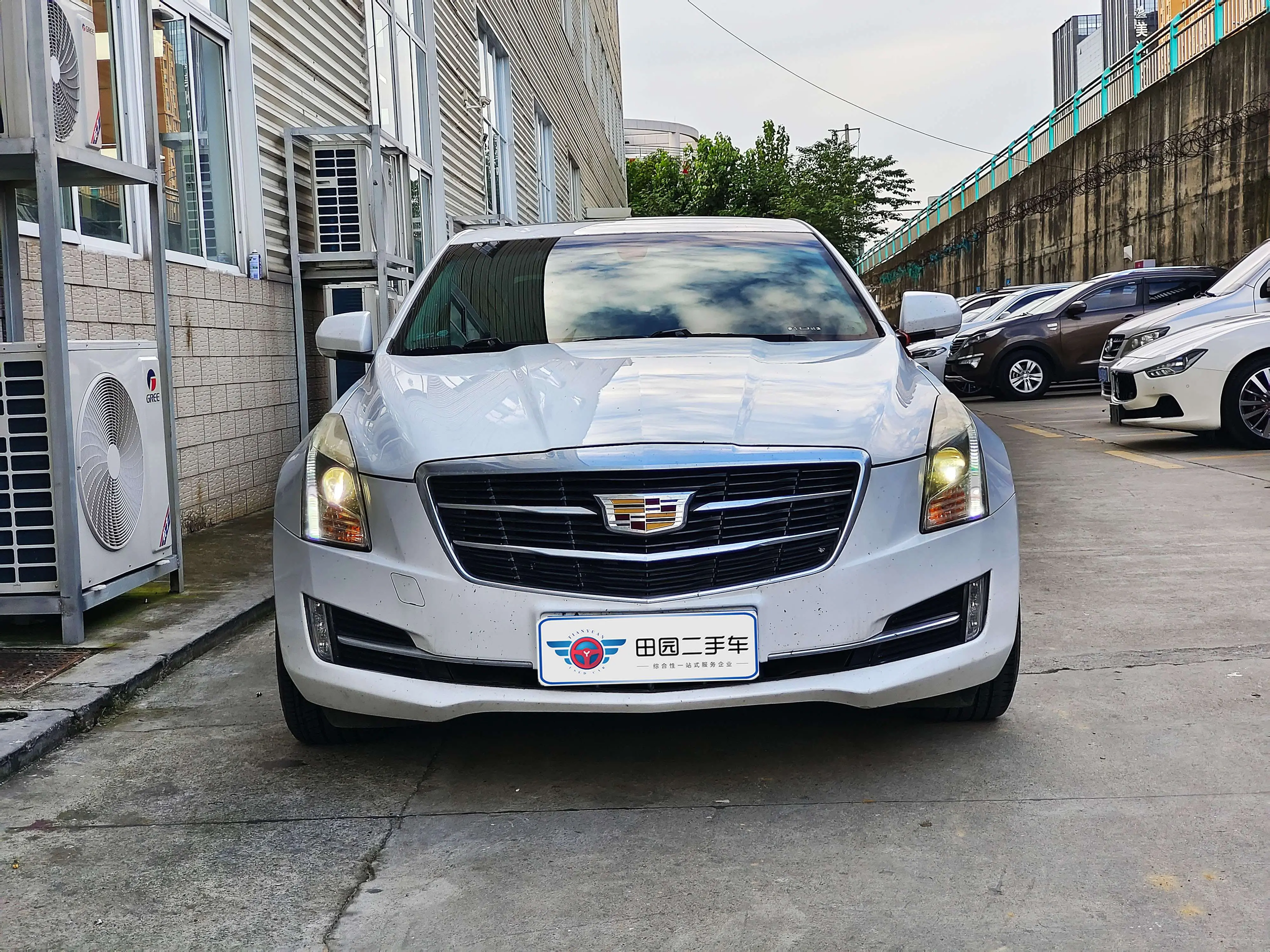 Cadillac ATS-L