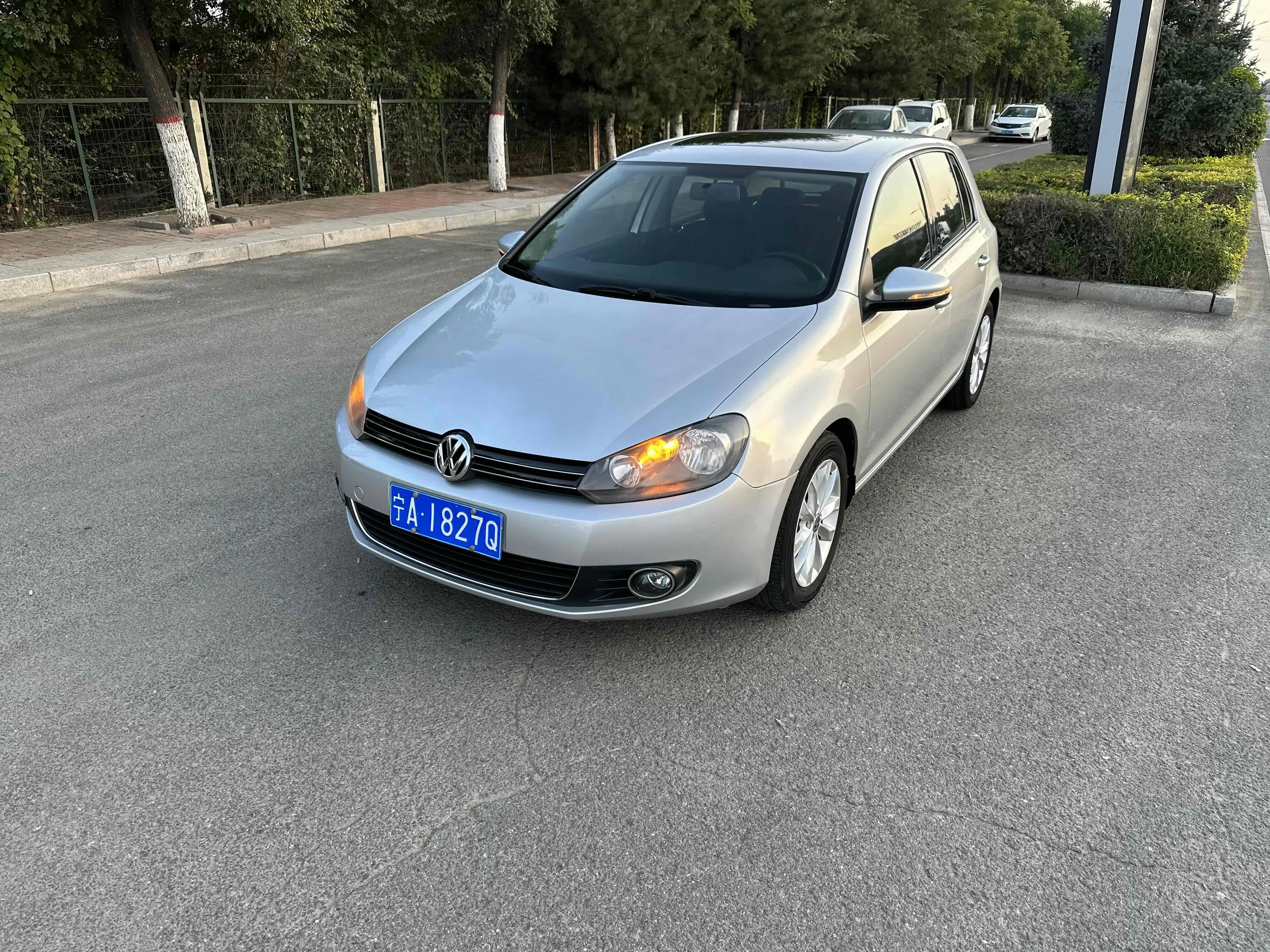 Volkswagen Golf  из Китая