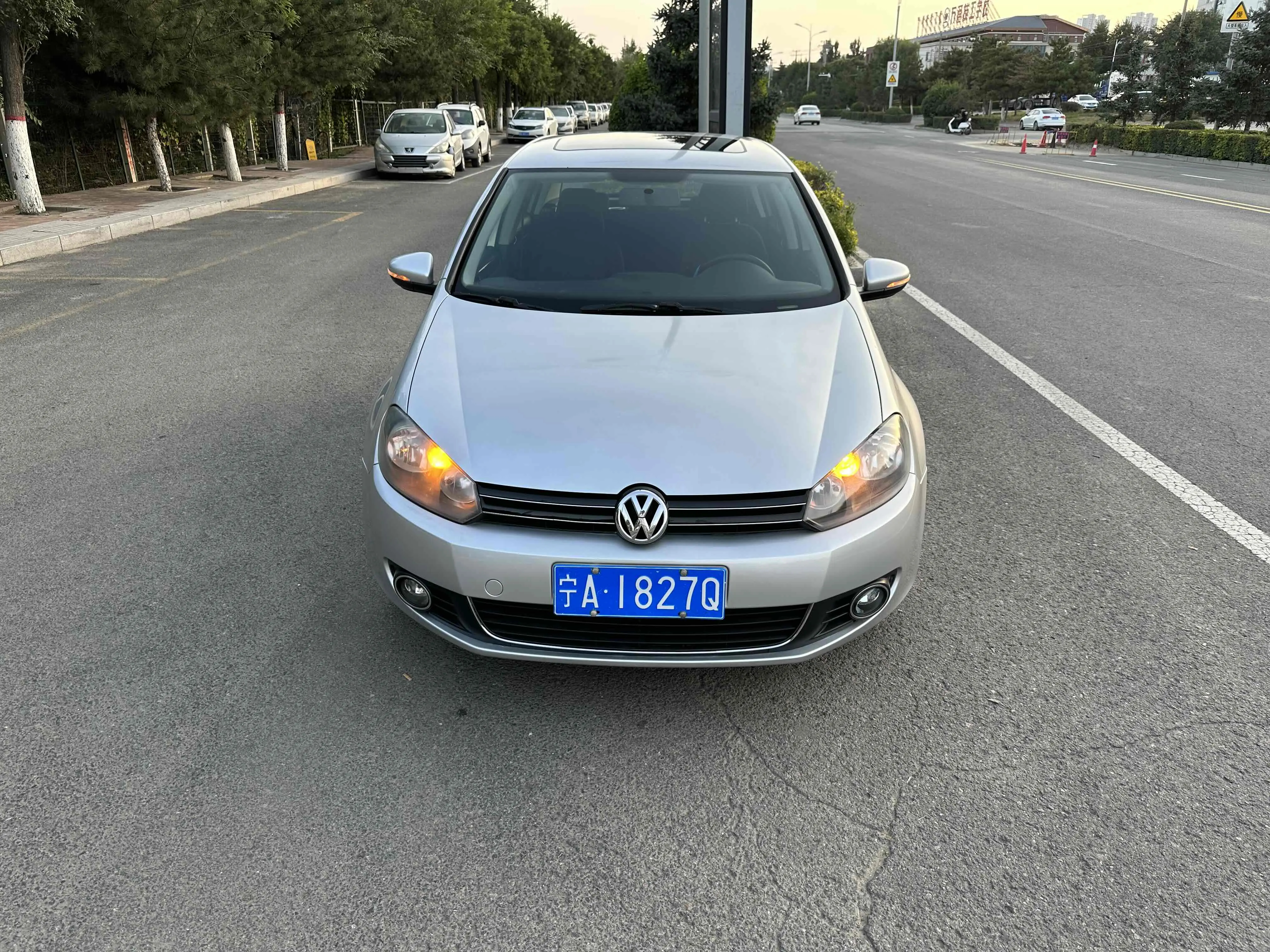 Volkswagen Golf  из Китая