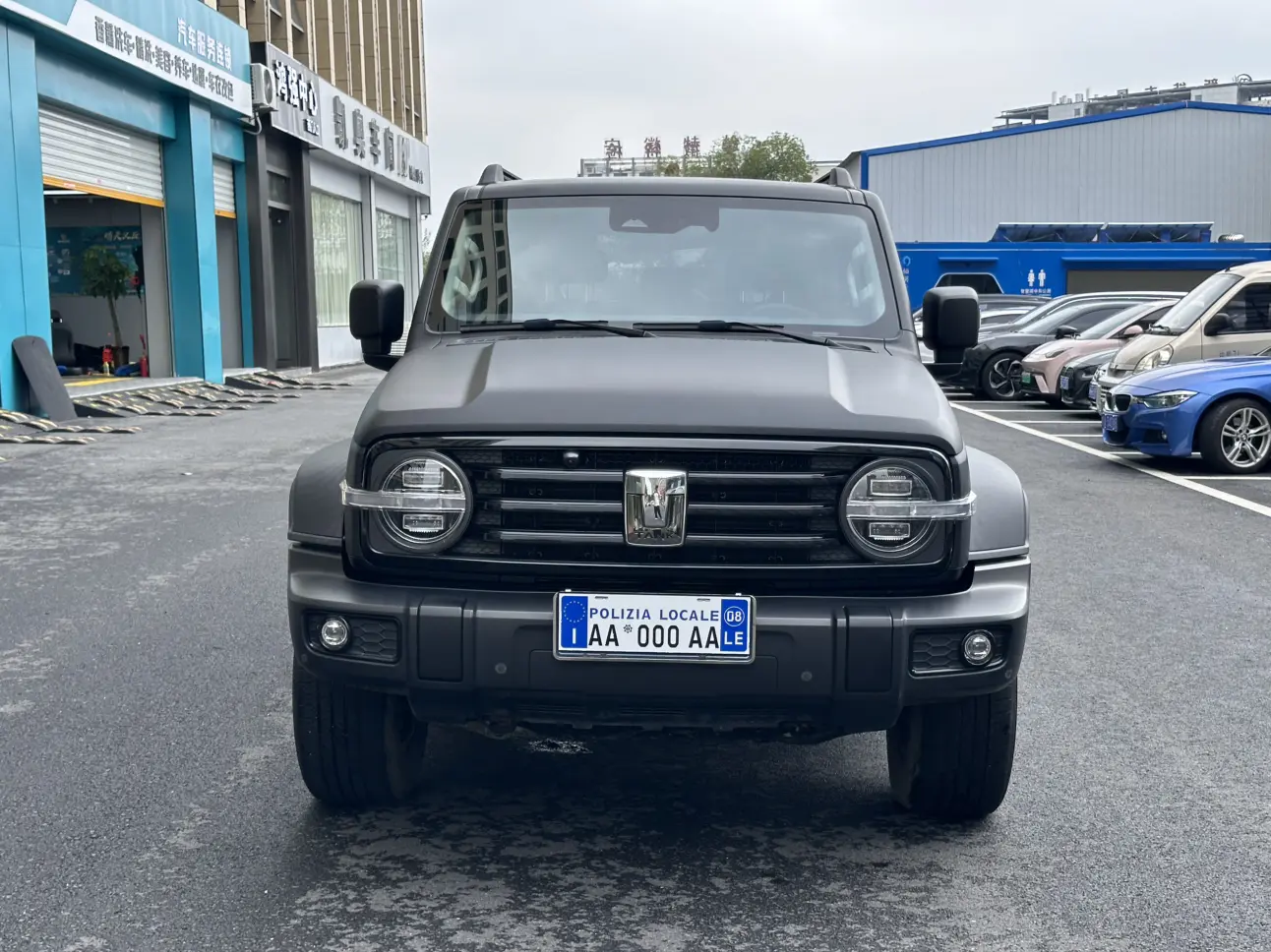 Tank 300  из Китая