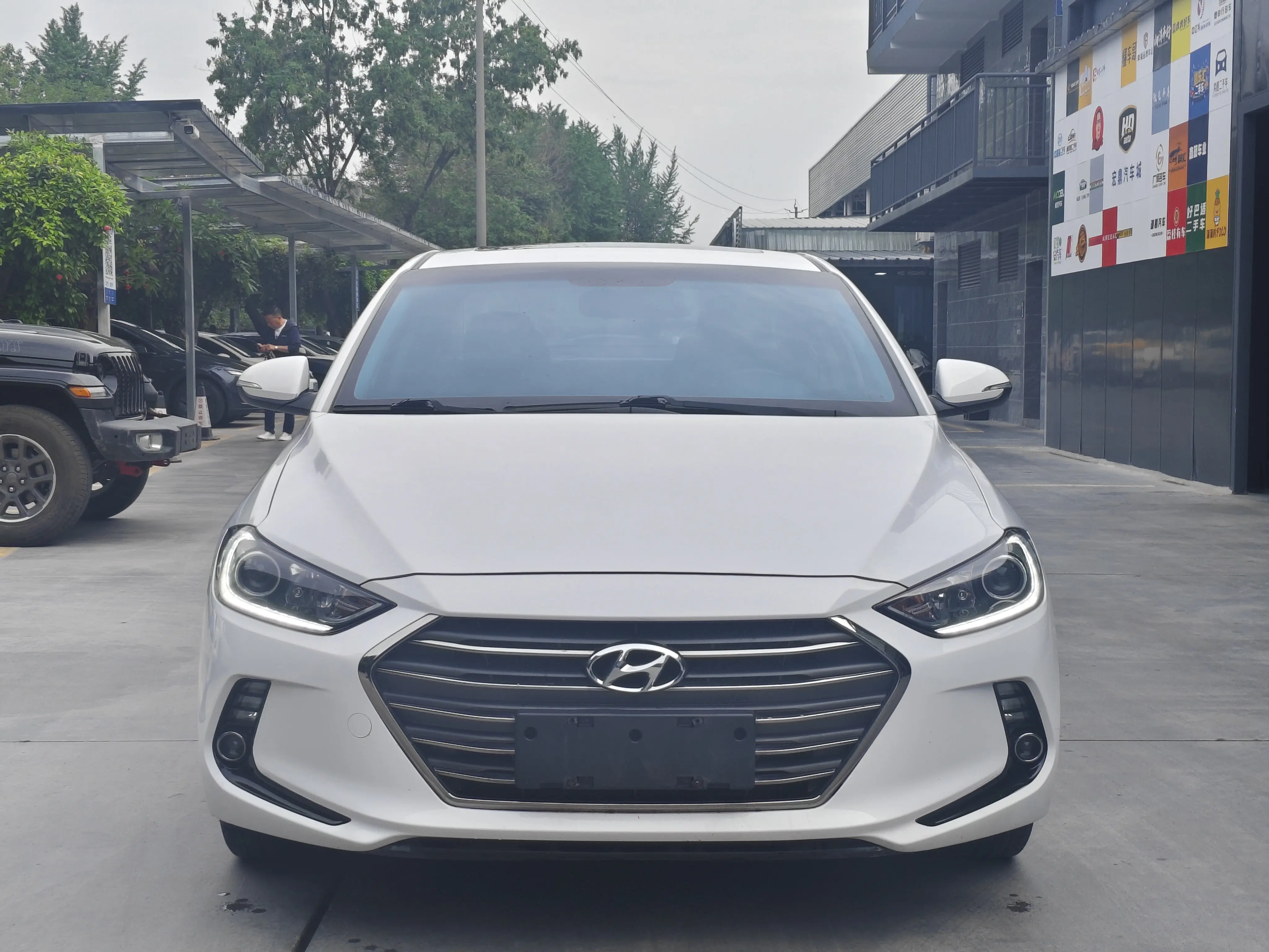 Hyundai Lead
