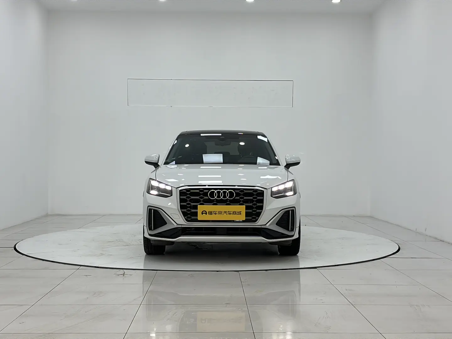 Audi Q2L