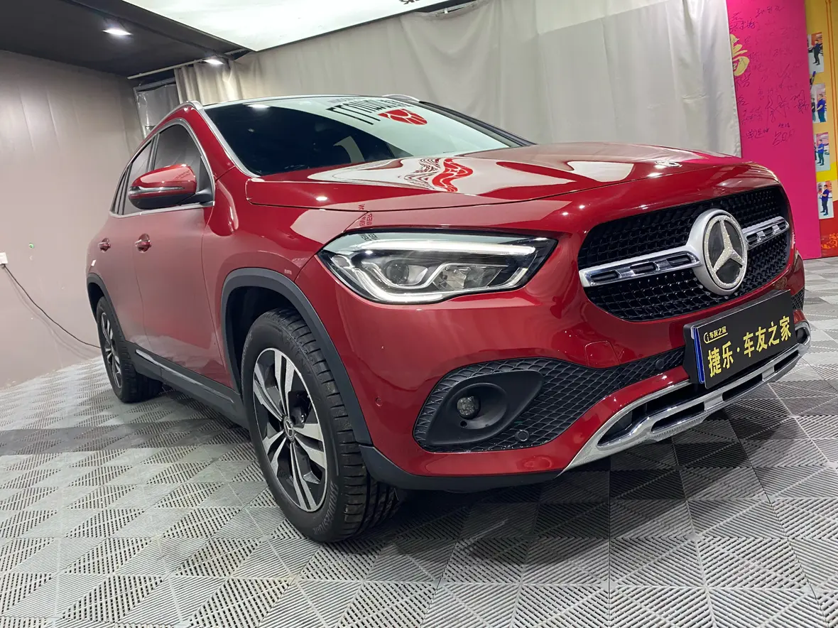 Mercedes-Benz GLA