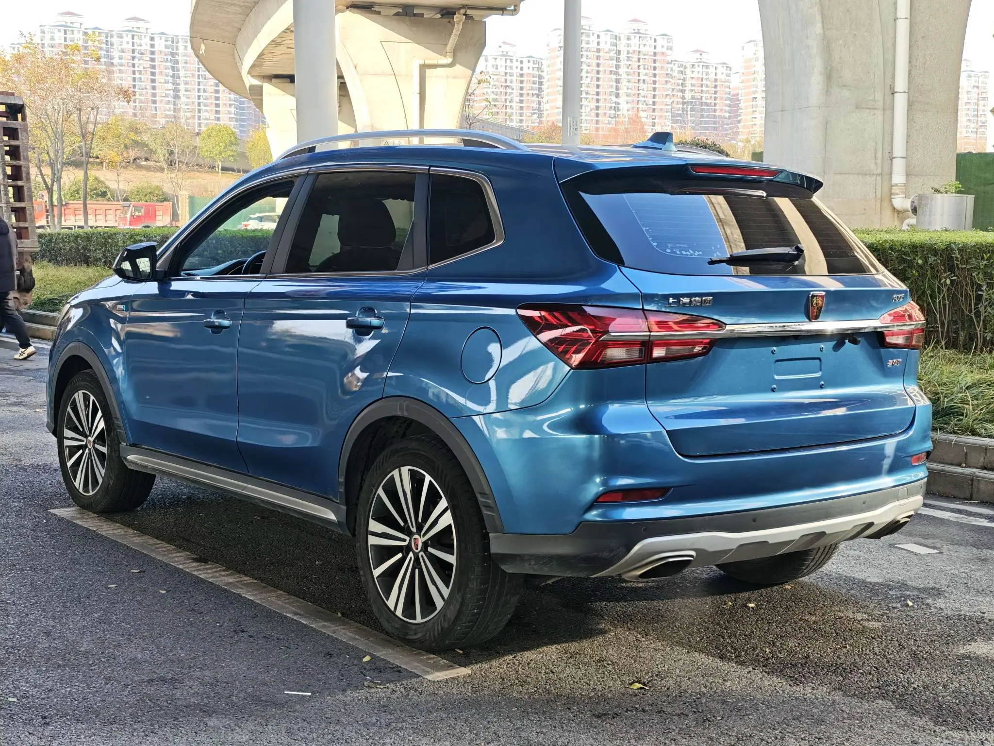 Roewe RX5