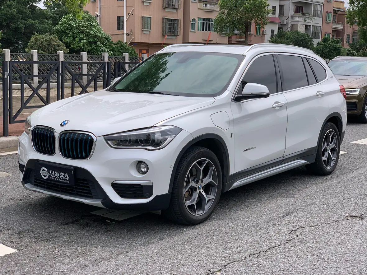 BMW X1 PHEV  из Китая