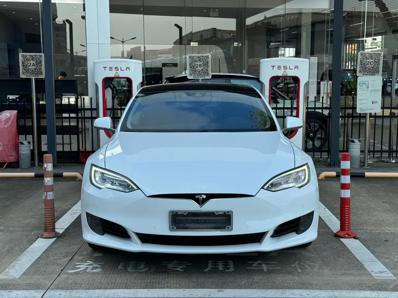 Tesla Model S  из Китая