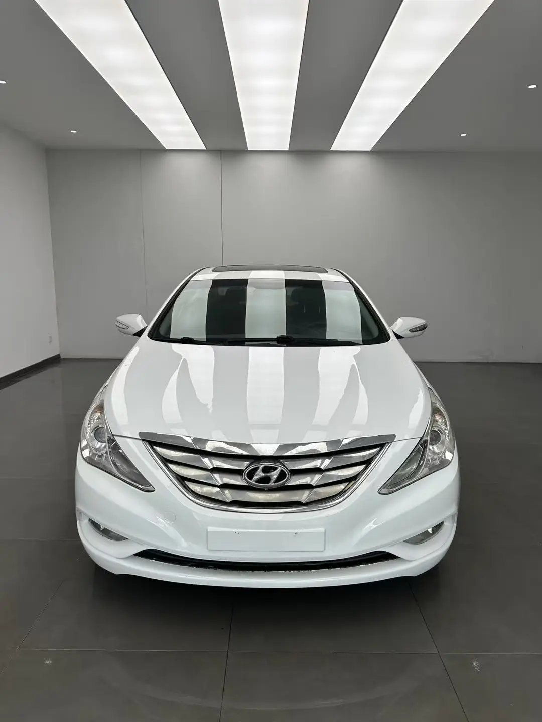 Hyundai Sonata eight