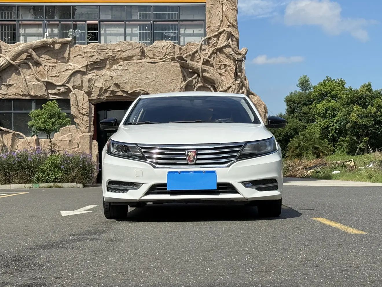 Roewe i6