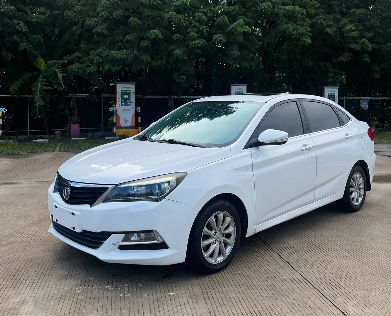 Changan Yuexiang V7  из Китая