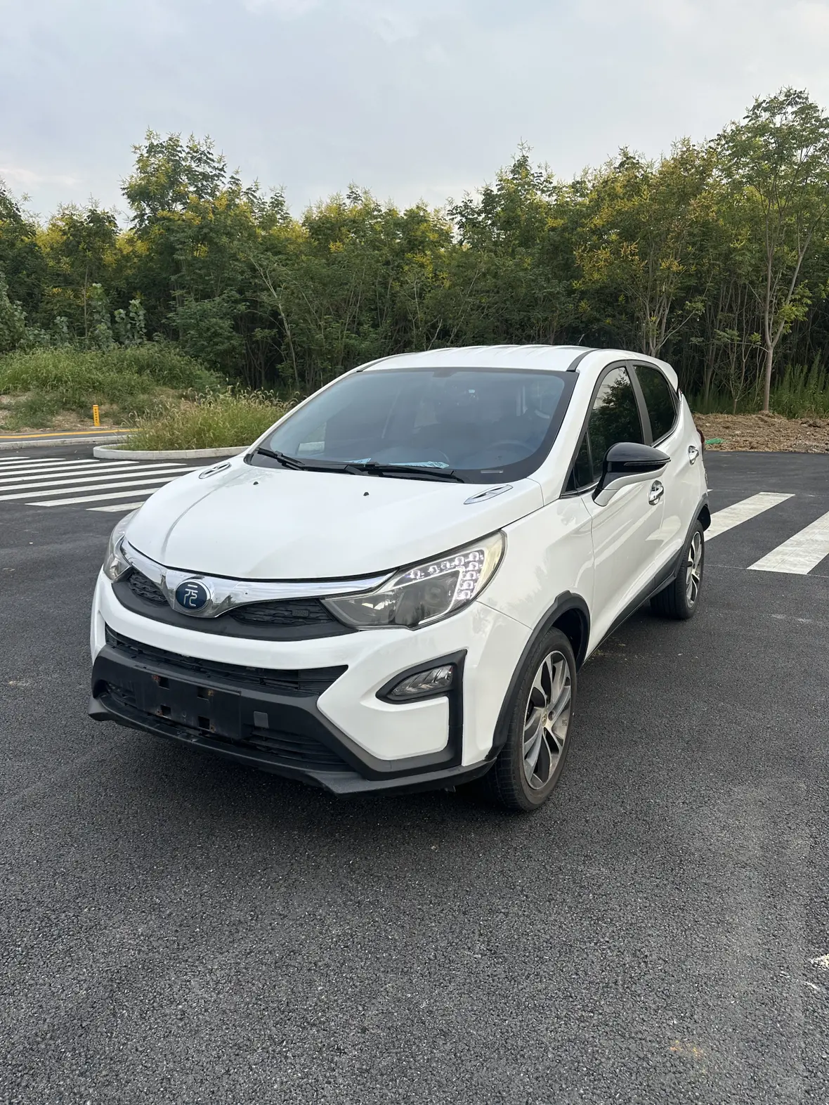 BYD Yuan  из Китая