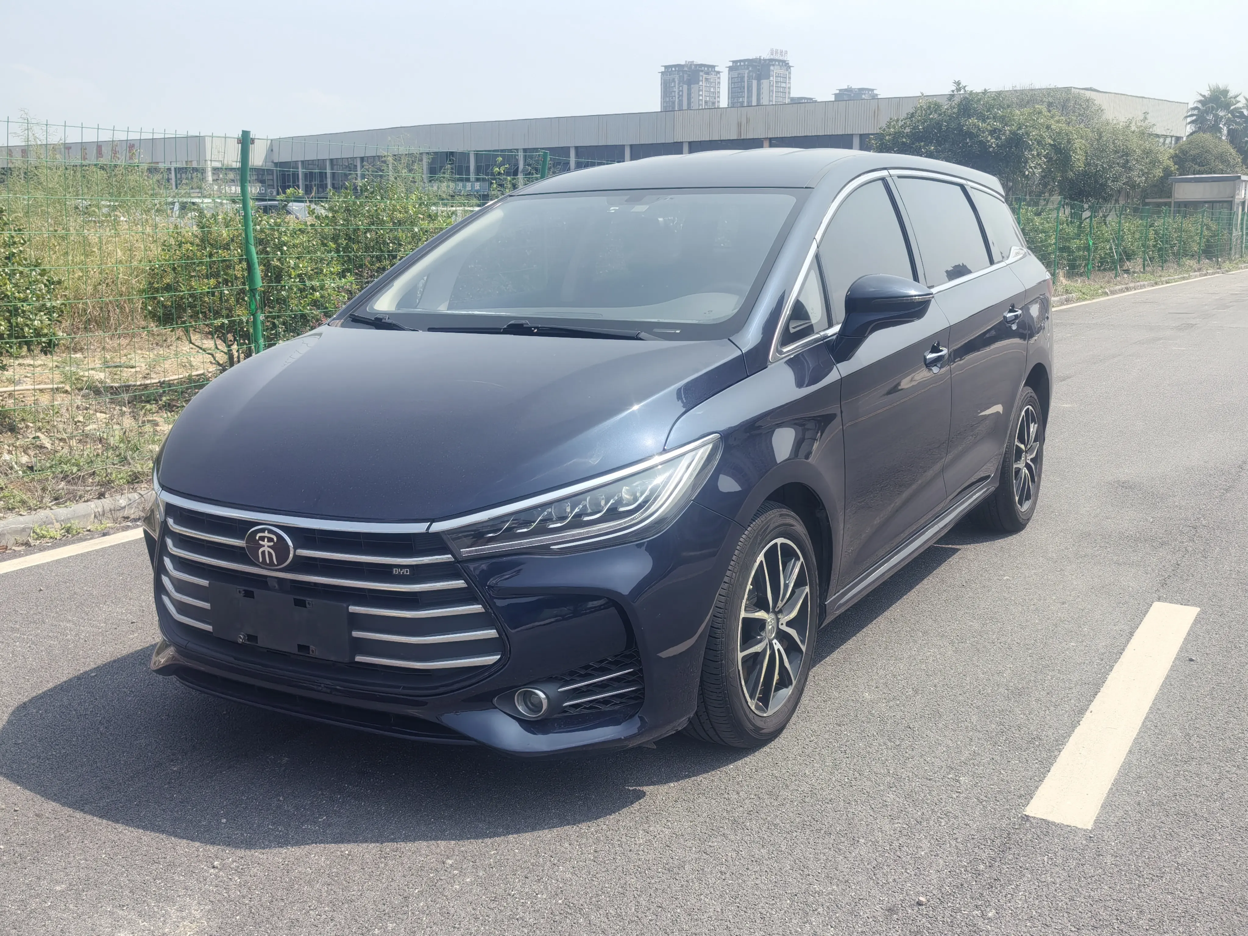 BYD Song MAX  из Китая