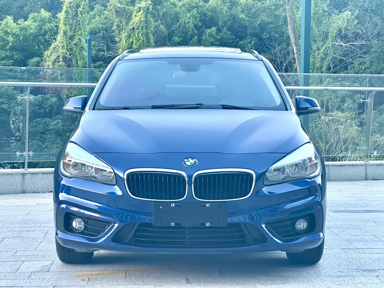 BMW 2 series station wagon (imported)