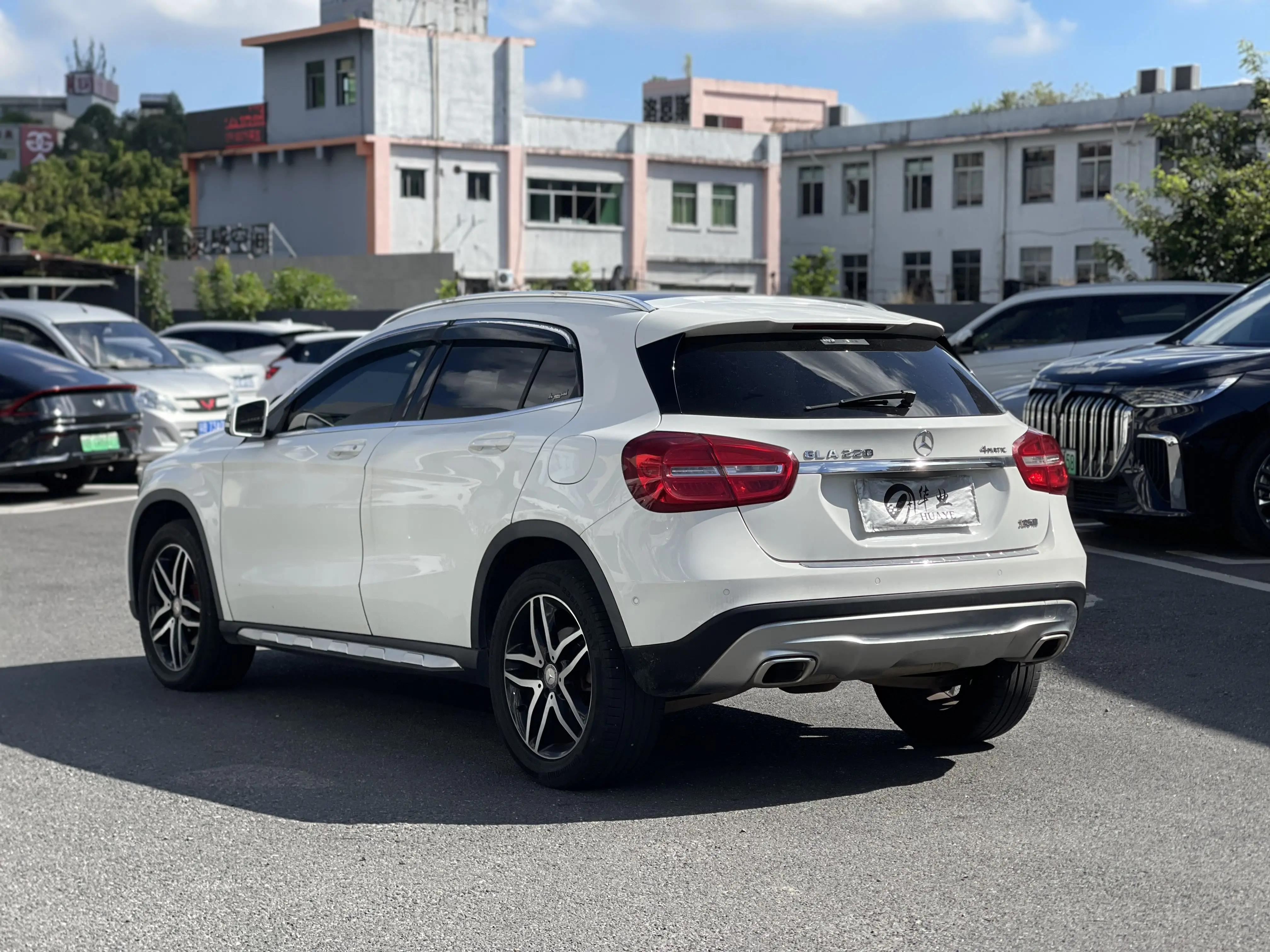 Mercedes-Benz GLA