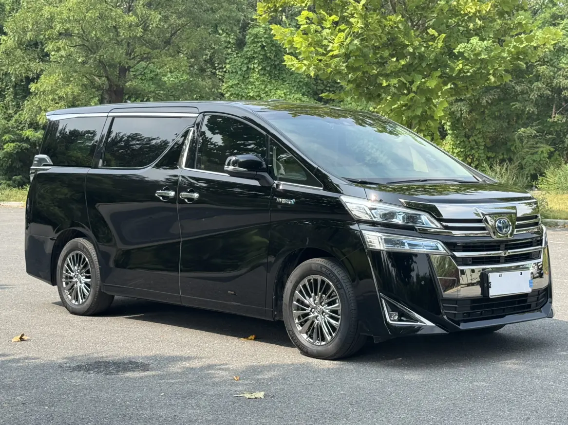 Toyota Crown Wellfire