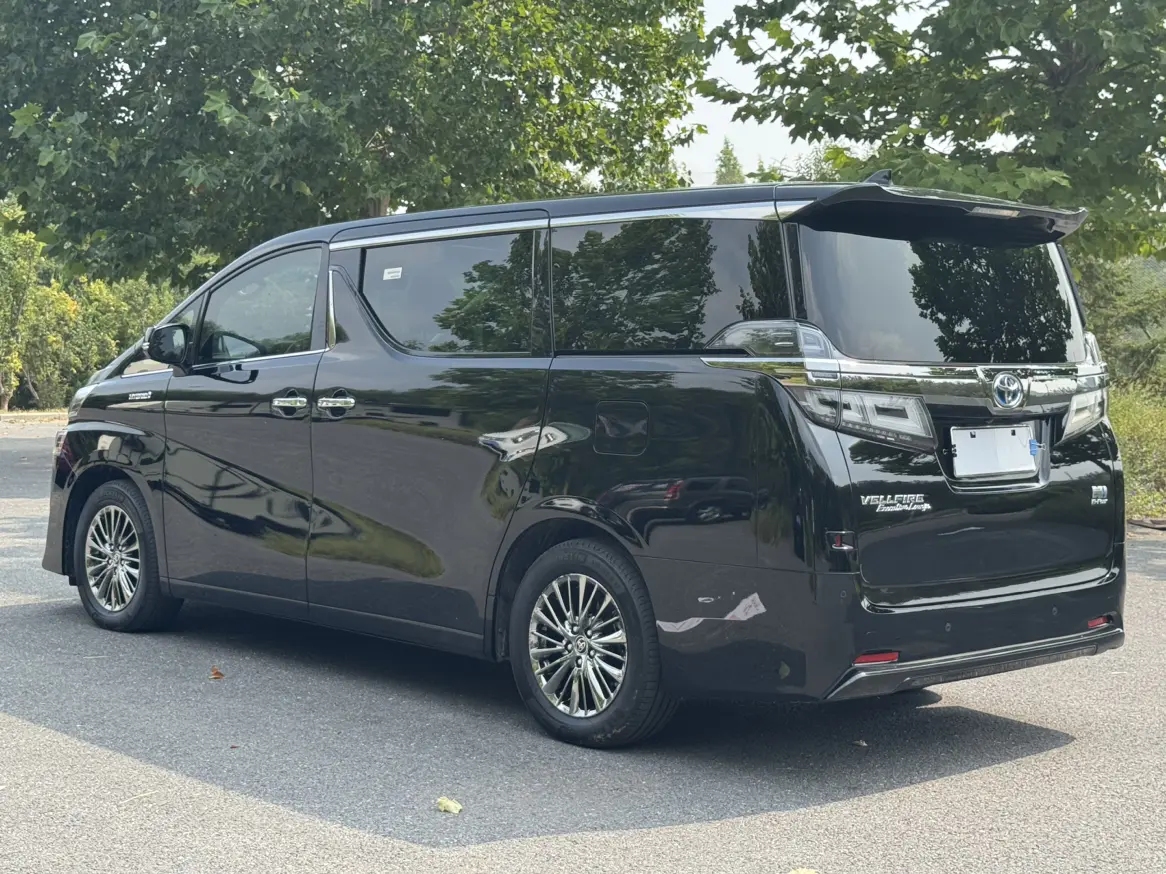 Toyota Crown Wellfire