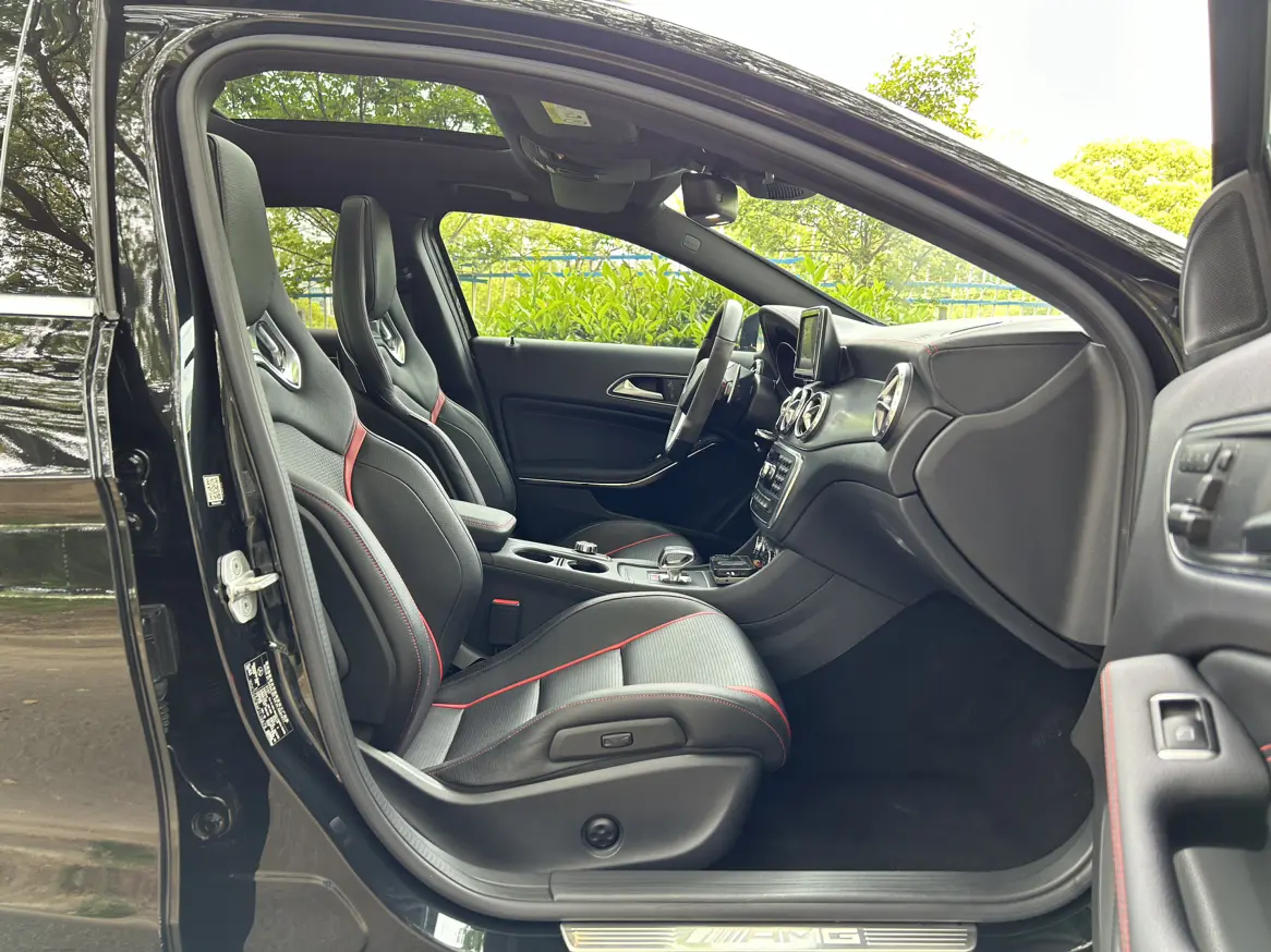 Mercedes-Benz GLA AMG